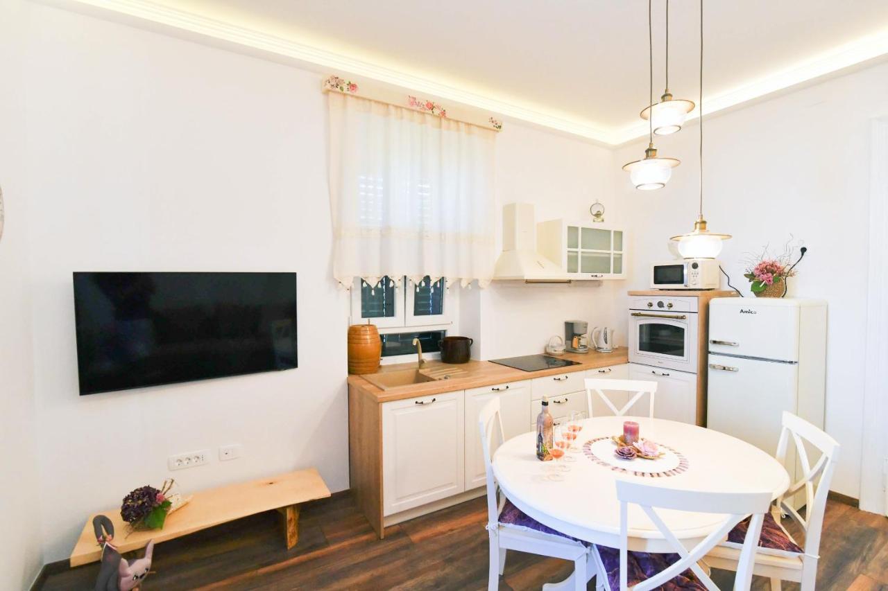 Apartment Carissima-Direct On Sea, Lovran-Opatija Exterior foto